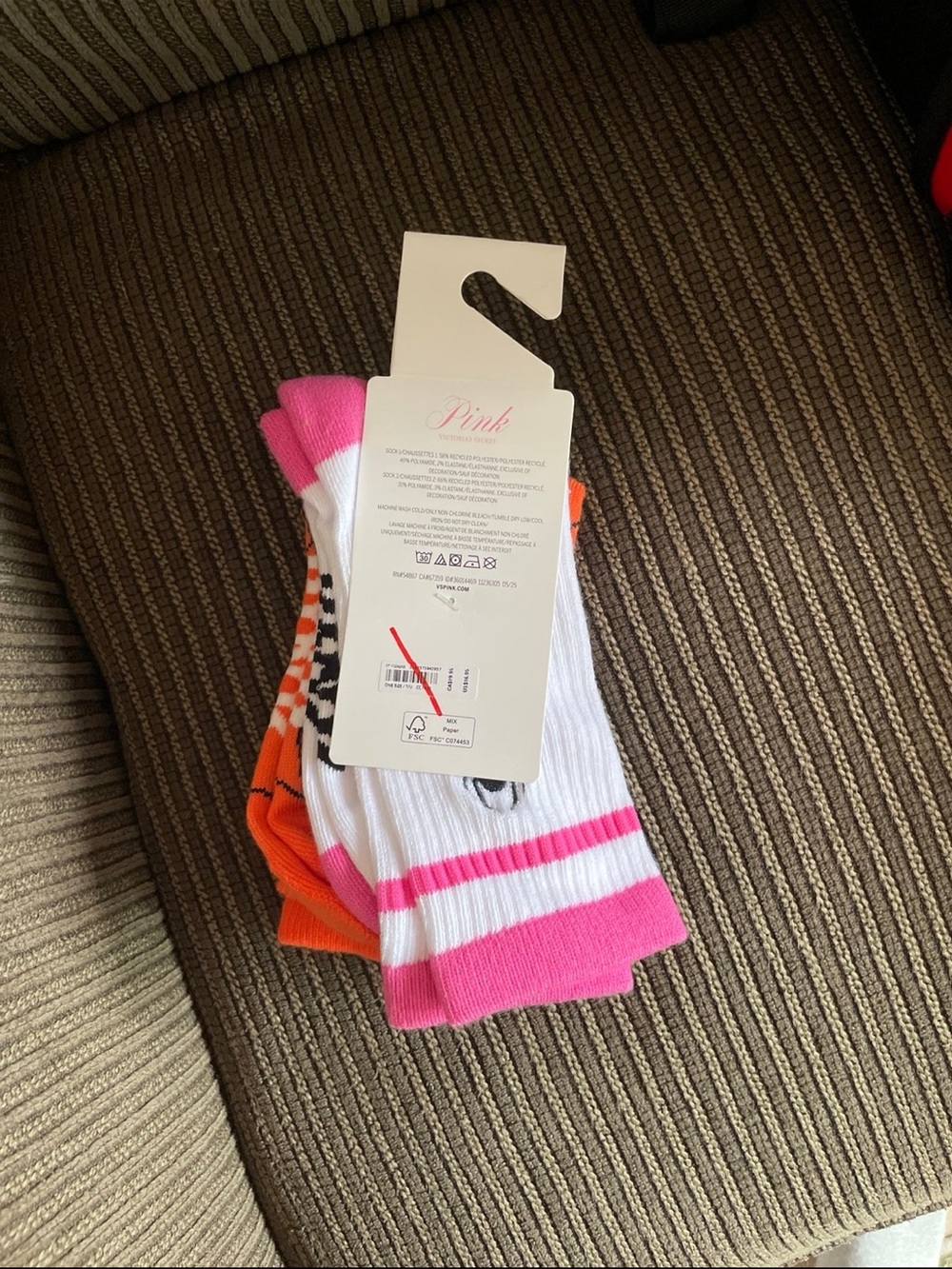 PINK Victoria's Secret Halloween 2 pack socks NWT - Picture 3 of 3